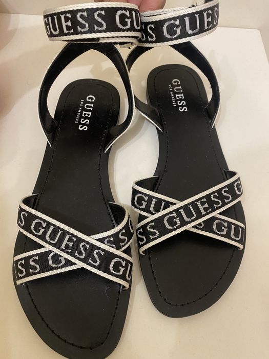 Сандали Black GUESS