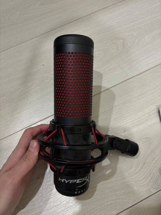 HyperX Quadcast 1 микрофон