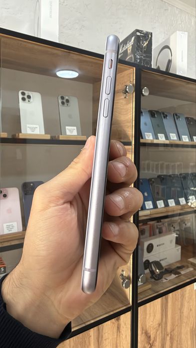 iPhone 11