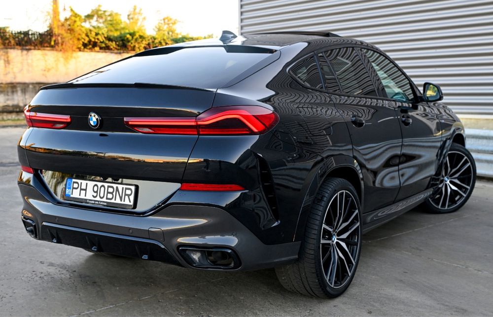 BMW X6 M pachet km reali Individual fara daune!!!