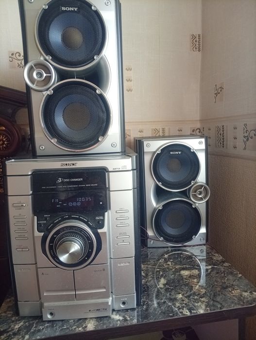 Музыкальный центр Sony