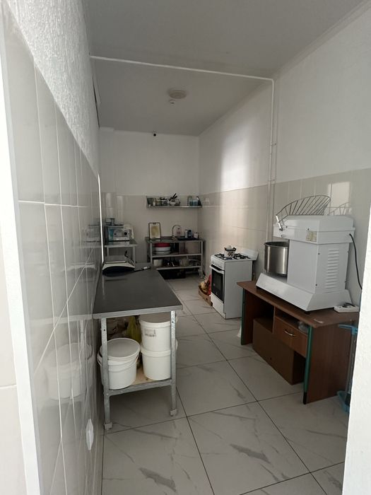 Срочно Коммерческое помещение батыс -2