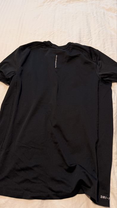 Nike DriFit тениски заедно