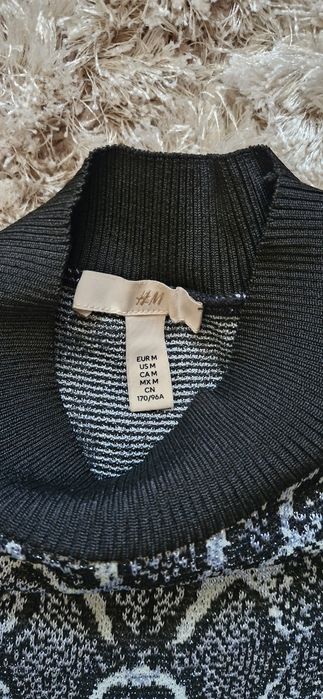 Compleu pulover si fusta H&M - M