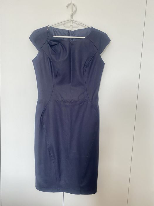 Дамска рокля-класическа кройка