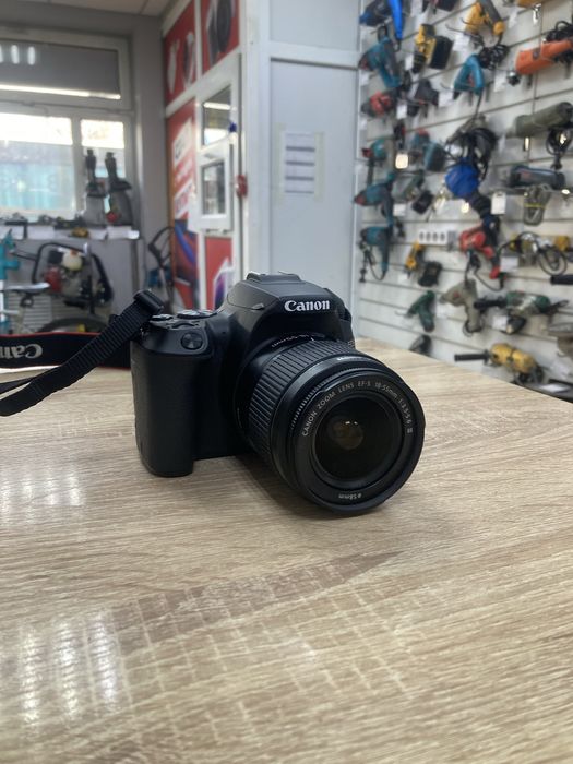 Фотоаппарат Canon Eos250D EFS (osp14)