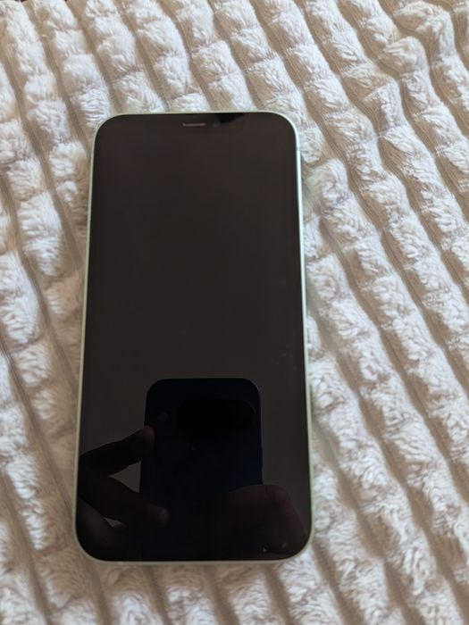 Telefon iPhone 12