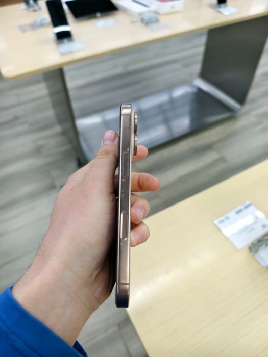 İphone 16 pro 256 eac