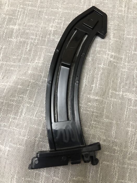 Държач/панта/ десен за жабка на Астра G