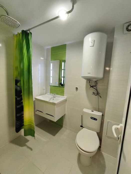 Продава се Двустаен апартамент в Варна, Бриз - 43 кв.м за 2442 €/кв.м - Снимка #2