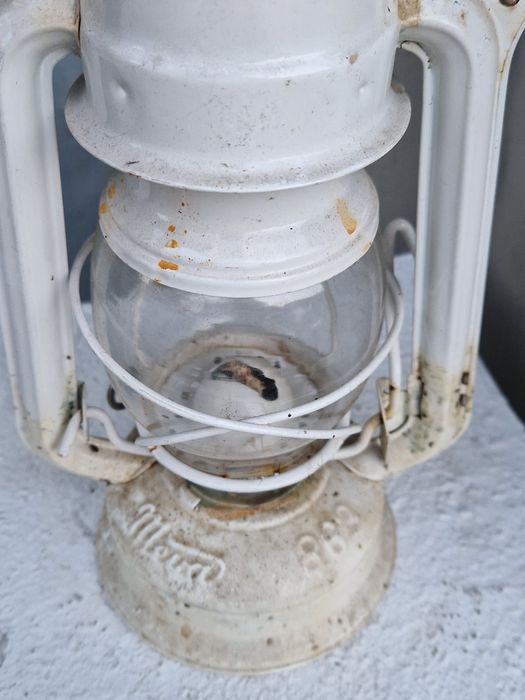 Vând felinar cu petrol lampant