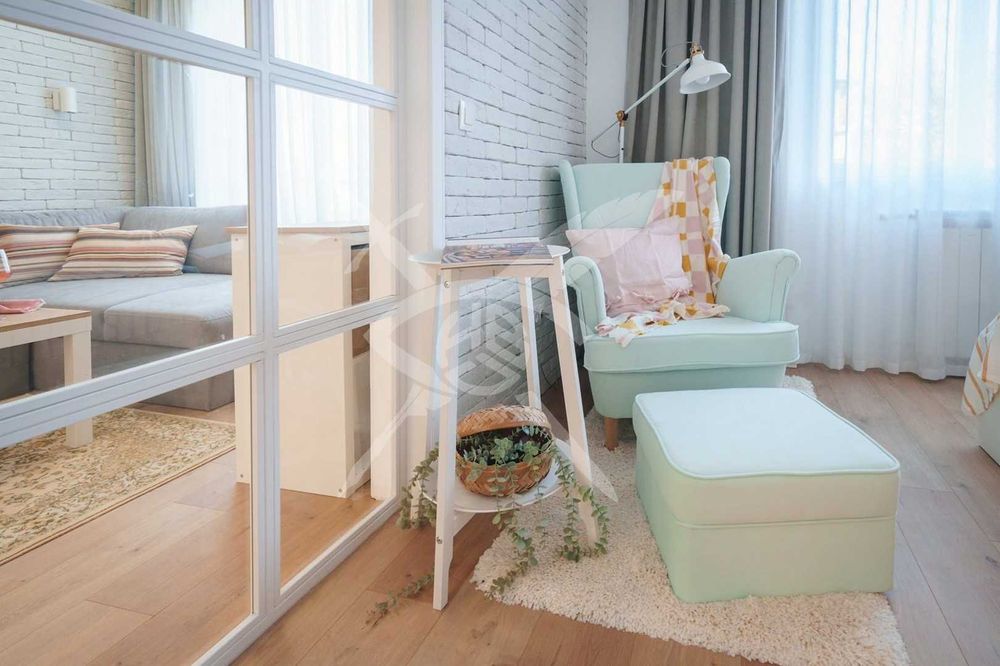 Продава се Многостаен апартамент в София, Център - 111 кв.м за 2642 €/кв.м - Снимка #7