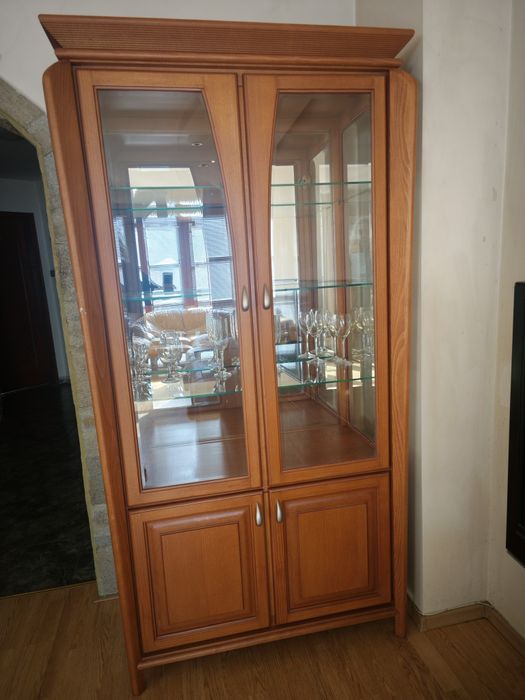 Масивен бюфет/ секция/ шкаф