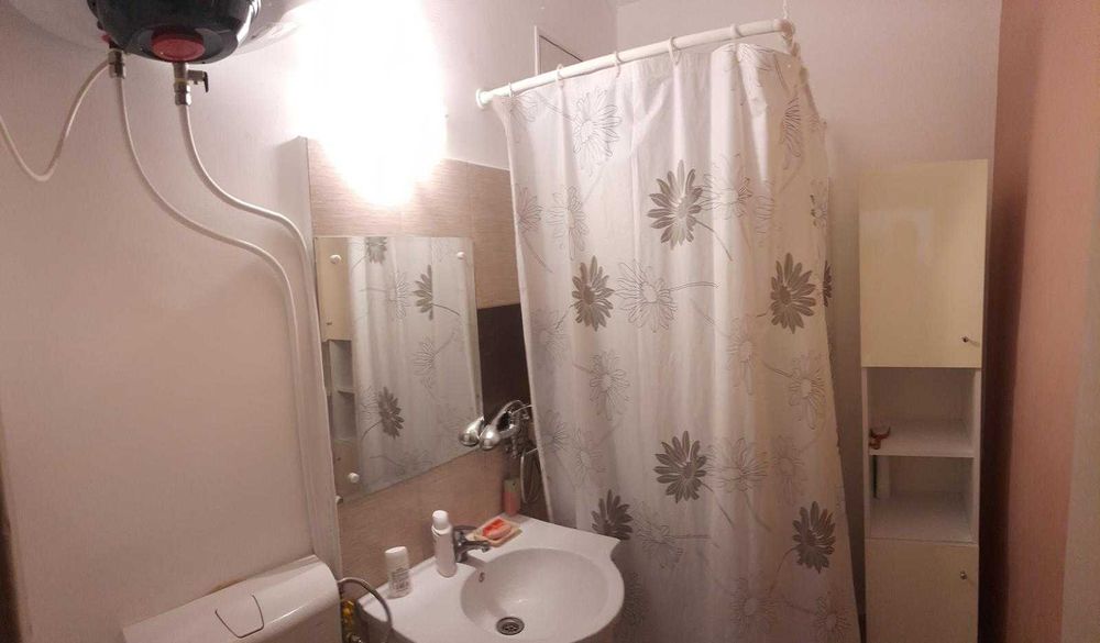 Proprietar vand apartament 2 camere pe Calea Galati