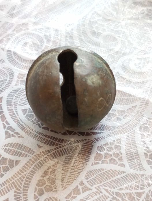 Камбана , хлопка , звънец , орехче , чан