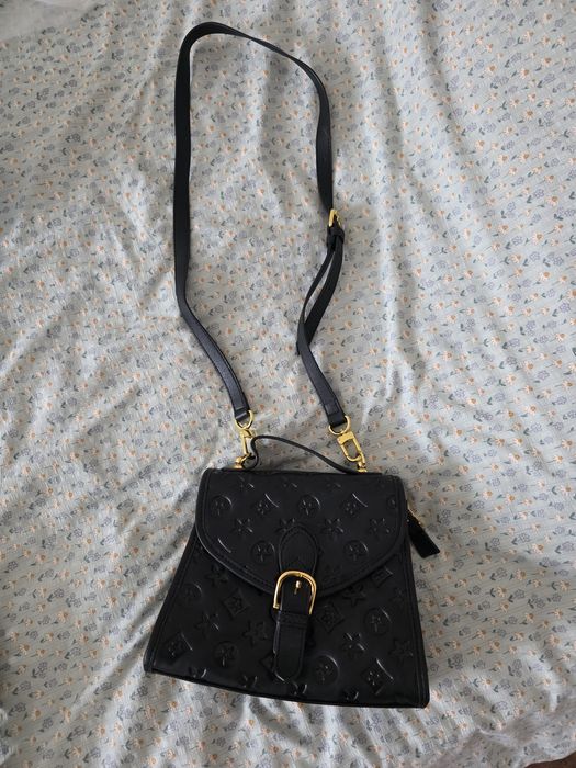 Продам Сумочку коженую