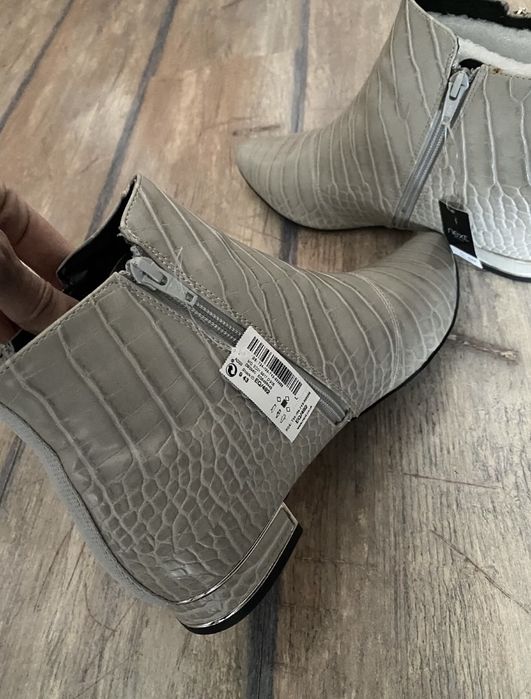 Полусапожки 42 размера