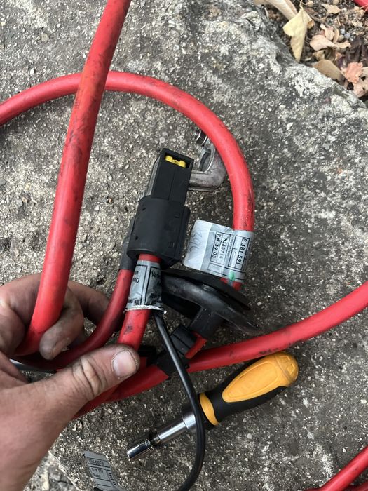 Плюсов кабел за БМВ