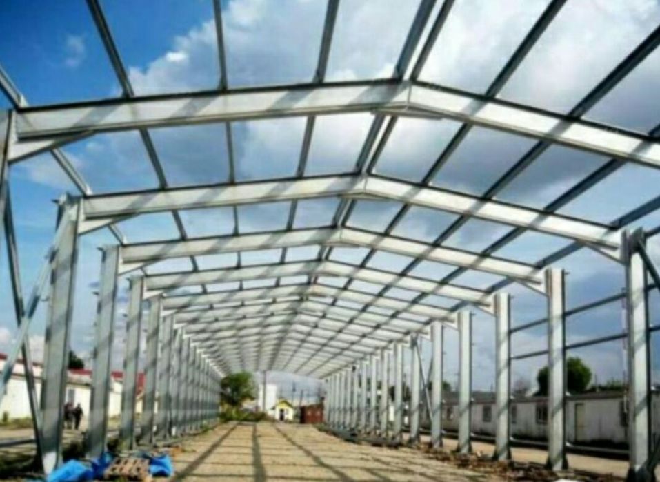 Vand hale metalice cu panouri sandwichi 12x10 m