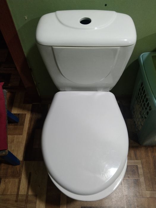 Продам унитаз б/у