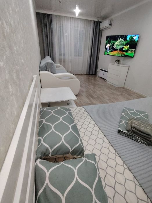 1 ком.кв,ИДЕАЛЬНО ЧИСТАЯ, посуточно,  по часам. Документы. 4микр.2эт