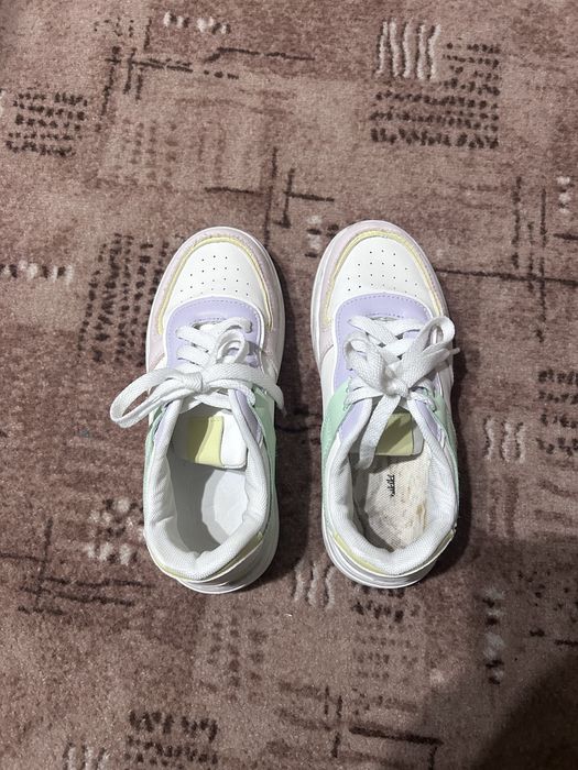 Маратонки за момиче