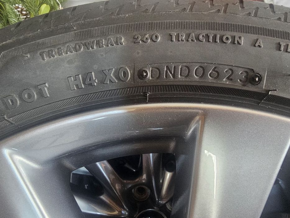 Cauciucuri 215 45 18  Bridgestone