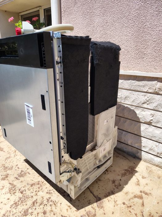 Продавам съдомиялна за вграждане Gorenje GV643D60