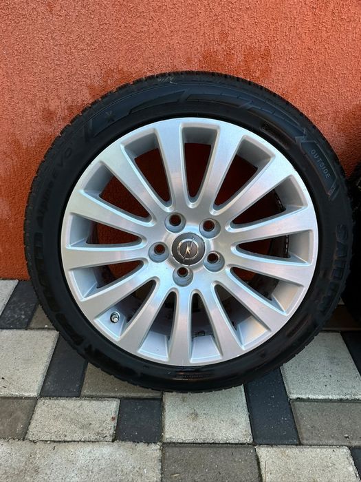 Vând set de rotii cu cauciucuri iarna  245 45 18 dot 2023