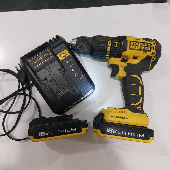 Безчетков винтоверт Стенли Stanley FatMax комплект