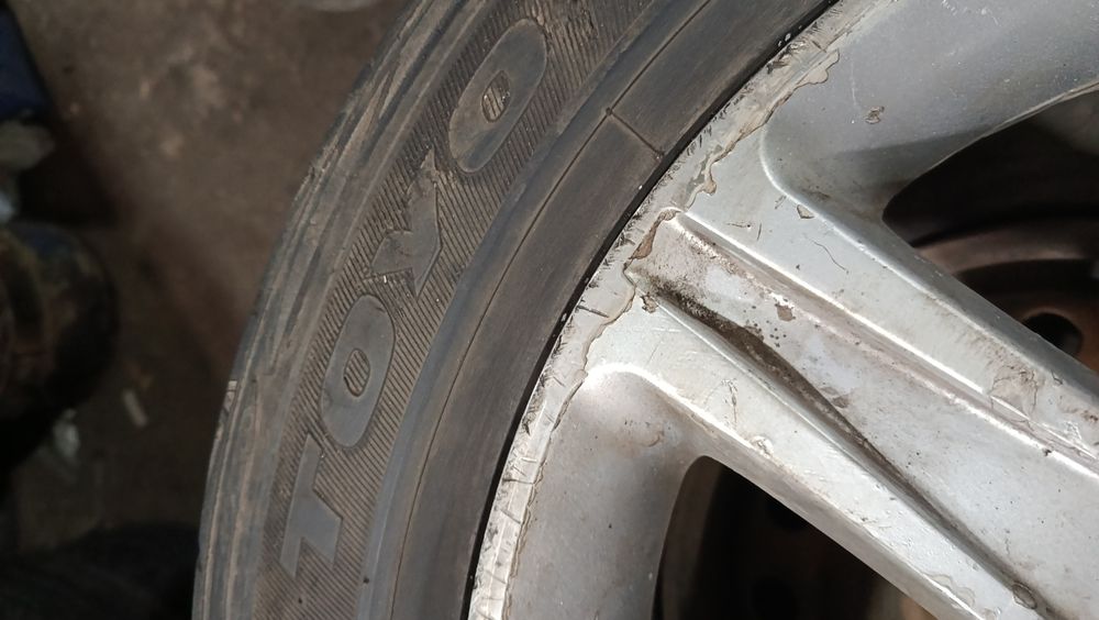 Запаска альфард эстима 215/60/17