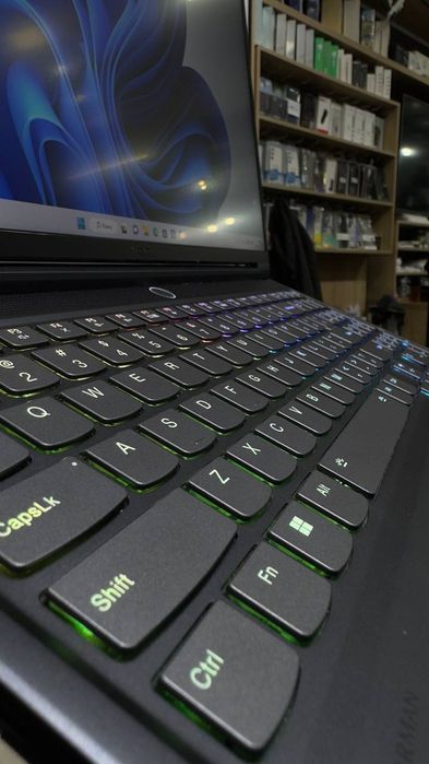 Lenovo Legion S7 16/AH7