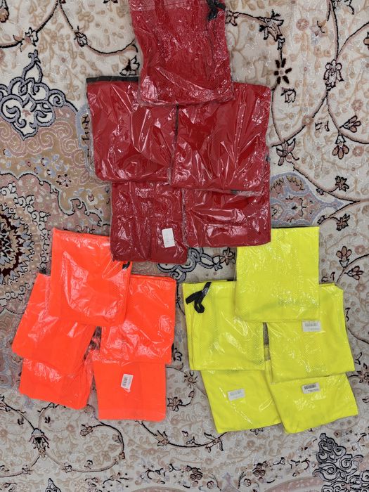 Продается накидки спортивные для команды