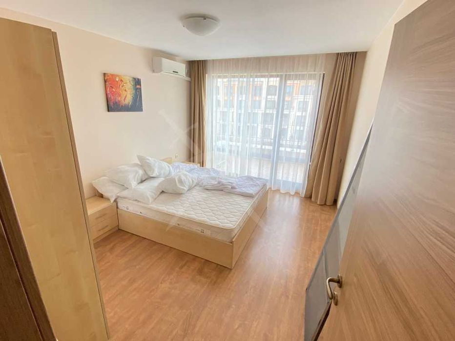 Продава се Двустаен апартамент в Свети Влас - 100 кв.м за 1420 €/кв.м - Снимка #1