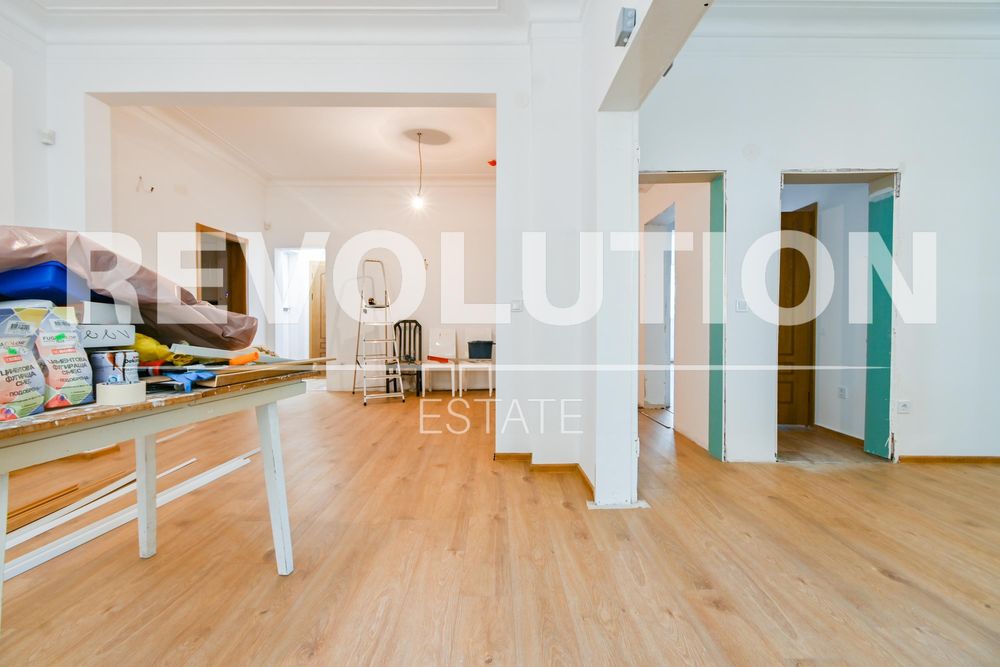 Дава се под наем Многостаен апартамент в София, Докторски паметник - 108 кв.м за 1100 € - Снимка #4