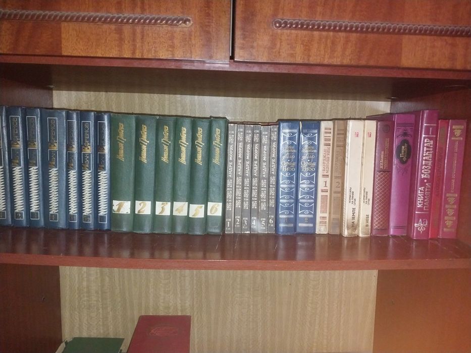 Продам книги в хорошем состоянии