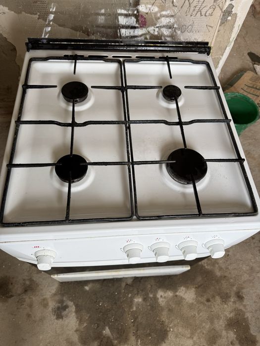 Продам газовую плиту рабочую