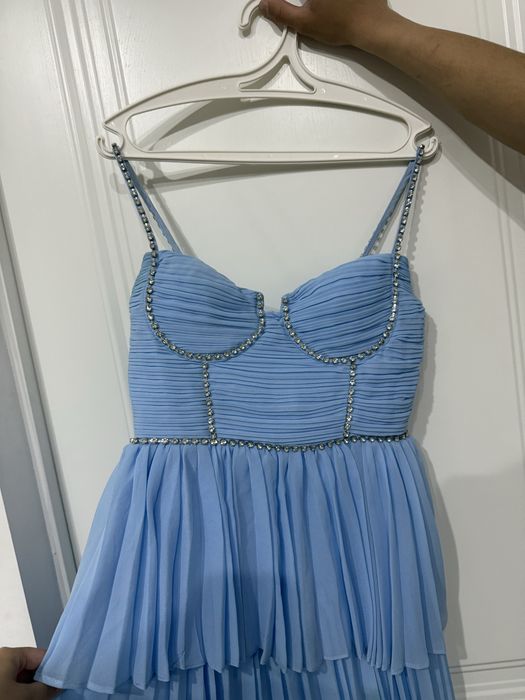 Вечернее платье, идеальное для выпускного