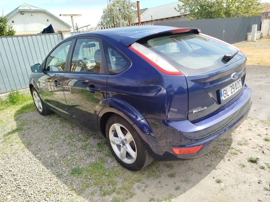 Ford focus 2011 1,6 benzina