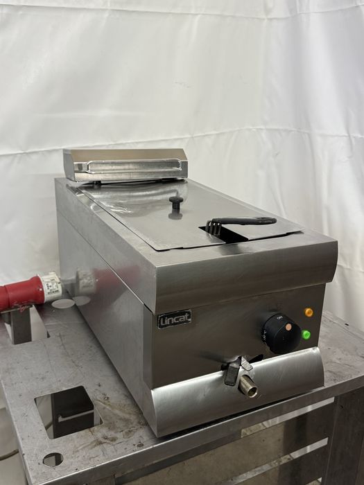 Професионален Фритюрник Lincat Silverlink 9л 9kW