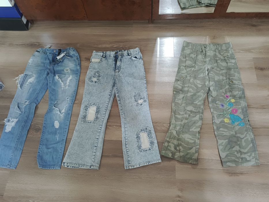 Продам модные джинсы
