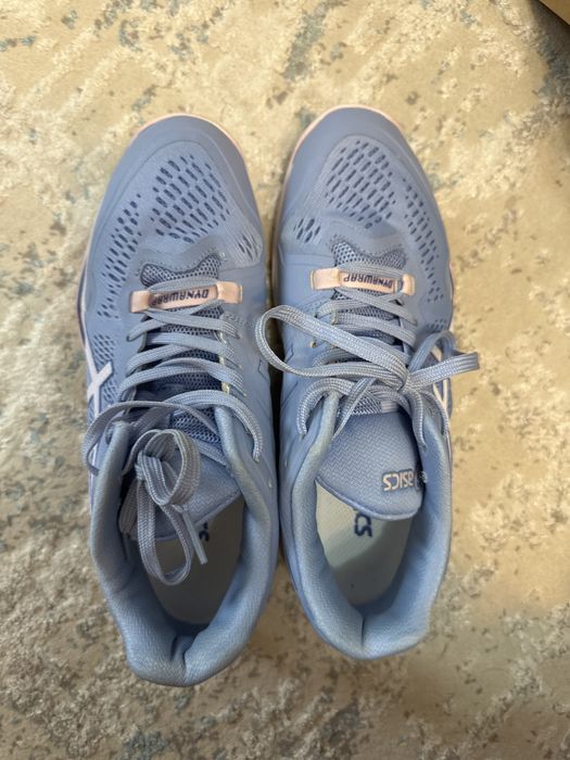 волейбольные кроссовки Asics