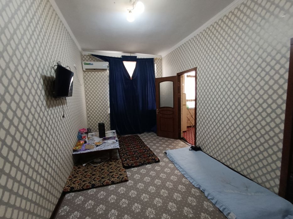 2/4/5 сотилади 43м²