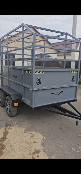 Продам прицеп коневоз с документами