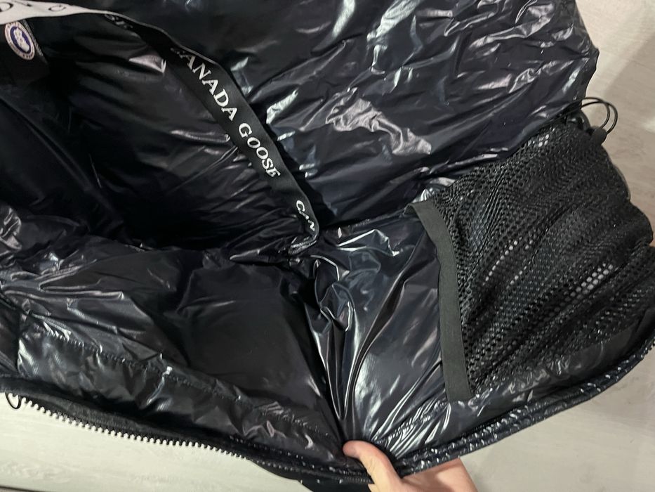 Canada Goose Пуховик