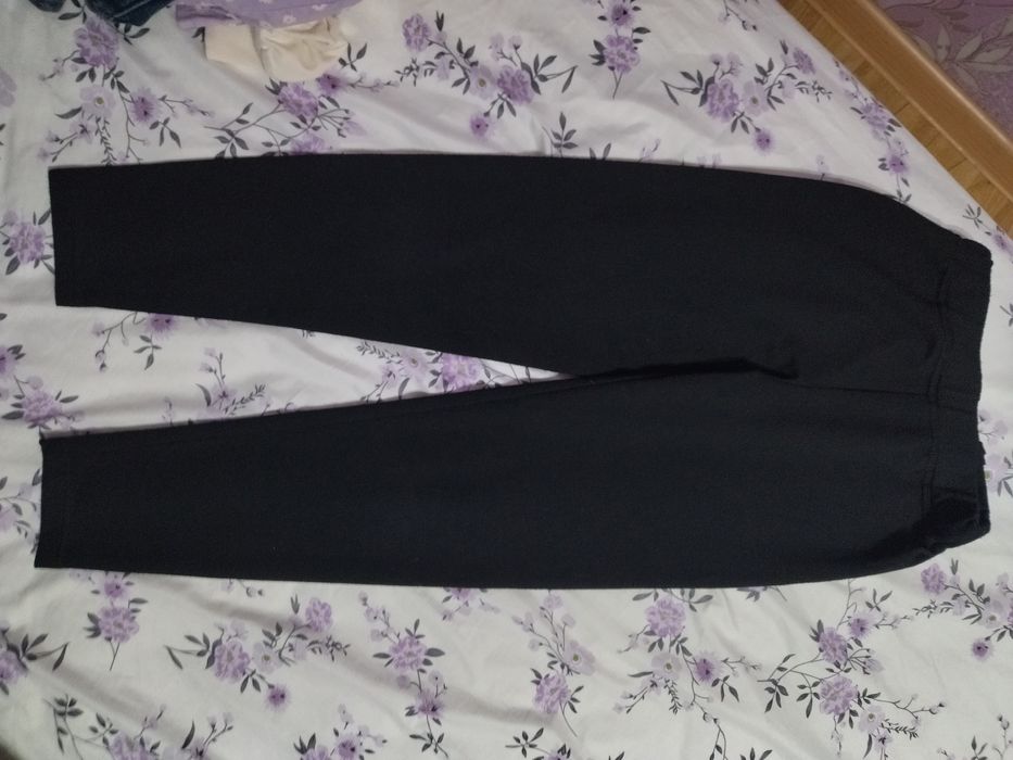 Продам пакет вещей на  8-9 лет