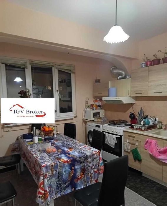 Двустаен апартамент в кв Свобода