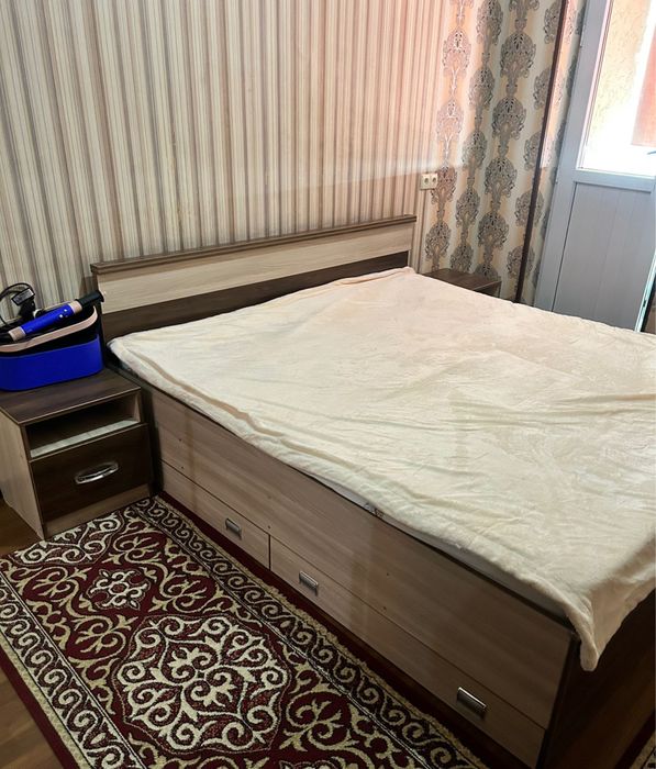 Спальный гарнитур