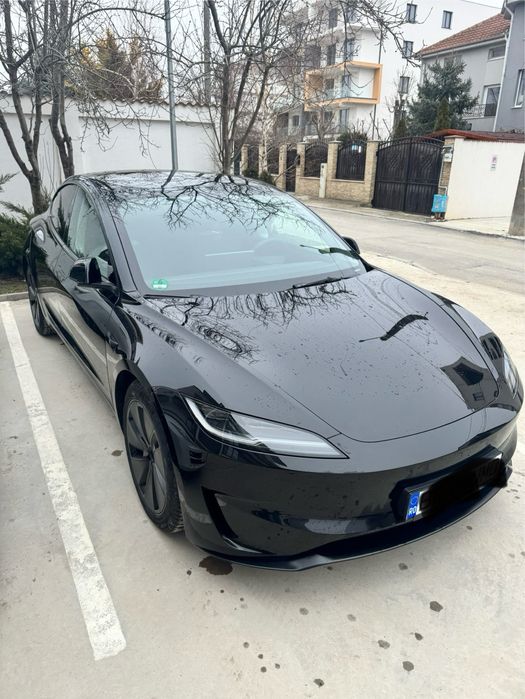 Tesla model 3 perfomance