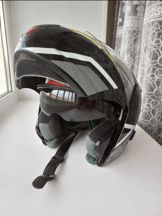 Продам шлем б/у...